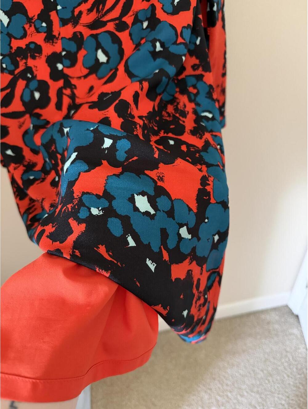 M the Limited vibrant dress, zip back, midi - Picture 4 of 8